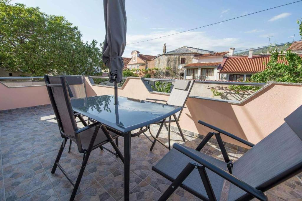Apartman Pod Nehajem Appartement Senj  Buitenkant foto