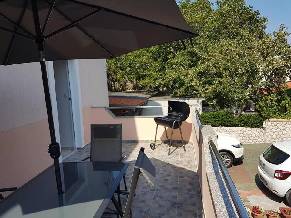Apartman Pod Nehajem Appartement Senj  Buitenkant foto