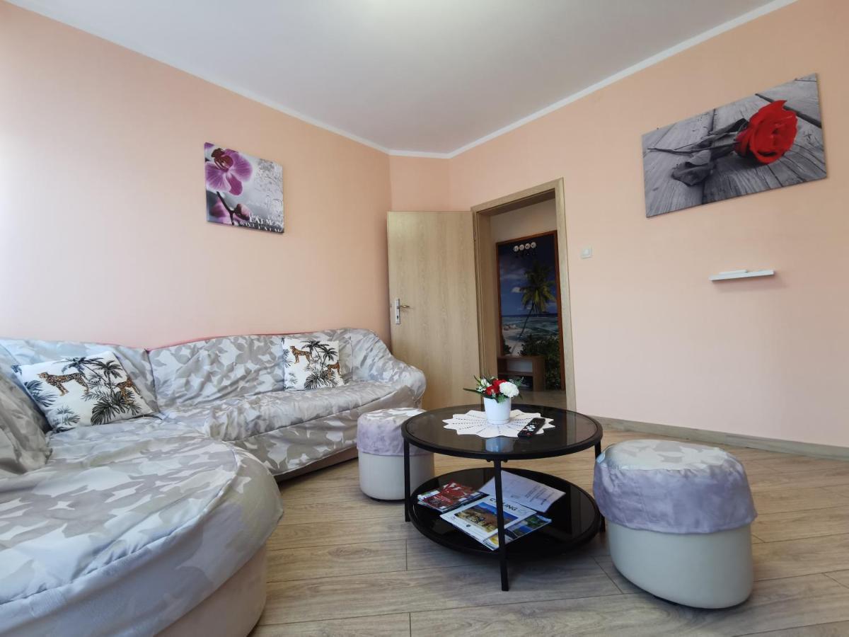 Apartman Pod Nehajem Appartement Senj  Buitenkant foto