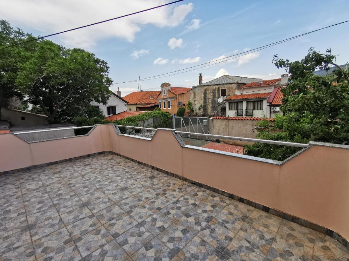 Apartman Pod Nehajem Appartement Senj  Buitenkant foto