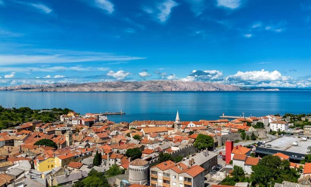 Apartman Pod Nehajem Appartement Senj  Buitenkant foto